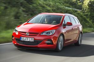 Opel Astra SportsTourer BiTurbo CDTI 2012 года